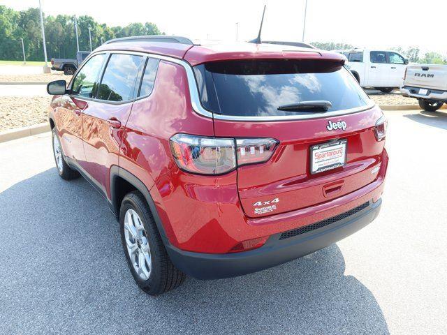2025 Jeep Compass COMPASS LATITUDE 4X4