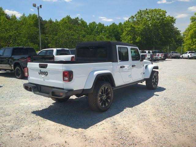 2025 Jeep Gladiator GLADIATOR NIGHTHAWK 4X4 2025 Jeep Gladiator GLADIATOR NIGHTHAWK 4X4