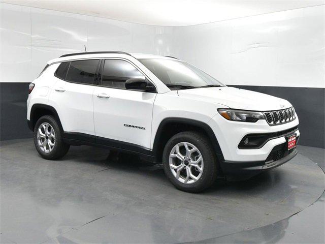 2025 Jeep Compass COMPASS LATITUDE 4X4