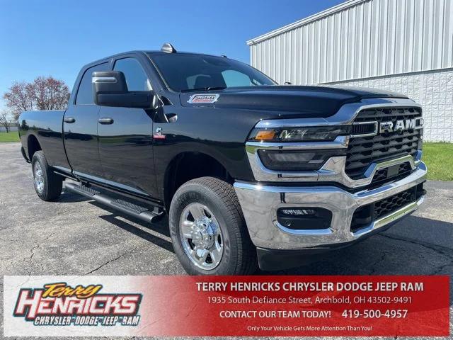 2025 RAM Ram 2500 RAM 2500 TRADESMAN CREW CAB 4X4 8 BOX