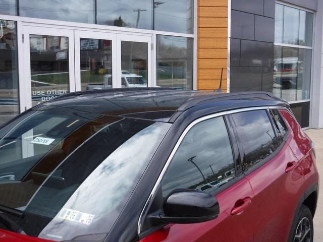 2025 Jeep Compass COMPASS LIMITED 4X4