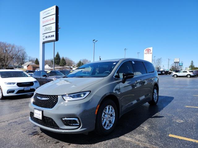 2025 Chrysler Pacifica PACIFICA SELECT