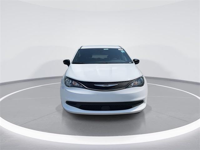 2025 Chrysler Voyager VOYAGER