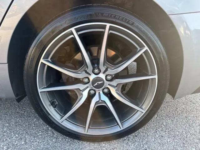 2023 Genesis G70 2.0T AWD