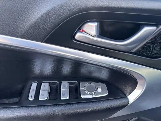 2023 Genesis G70 2.0T AWD