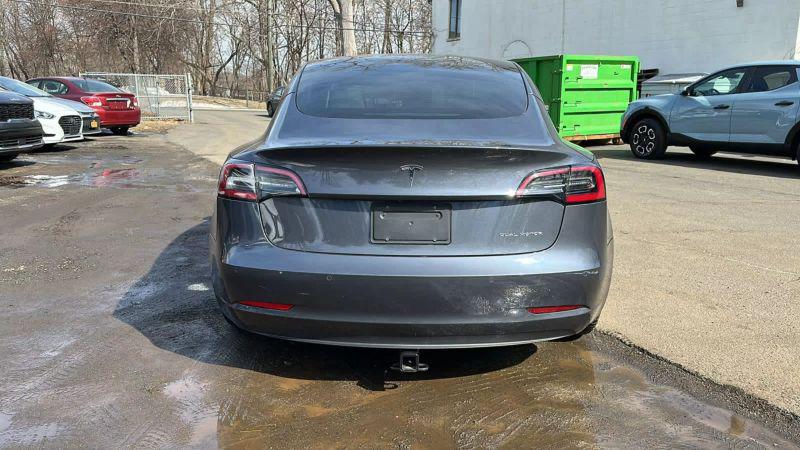 2022 Tesla Model 3 Long Range Dual Motor All-Wheel Drive