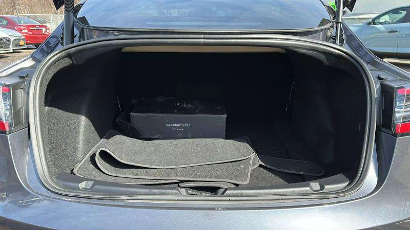 2022 Tesla Model 3 Long Range Dual Motor All-Wheel Drive