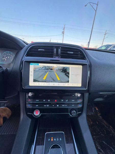 2017 Jaguar F-PACE 35t Prestige