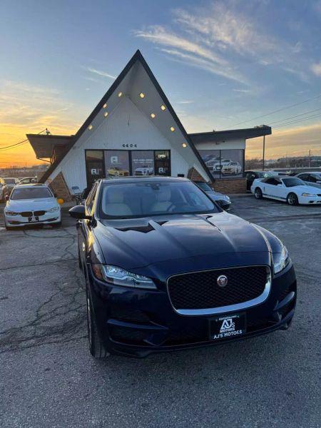 2017 Jaguar F-PACE 35t Prestige
