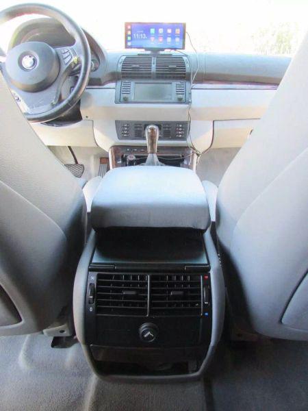2005 BMW X5 4.4i