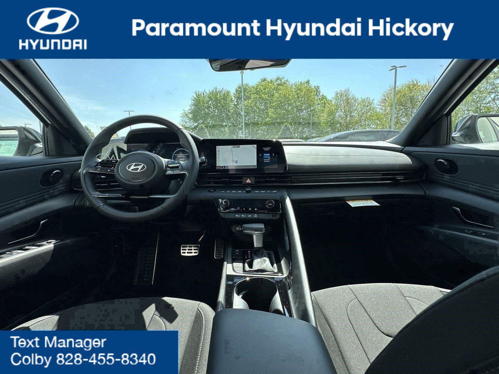 2025 Hyundai Elantra Blue - Photo 11