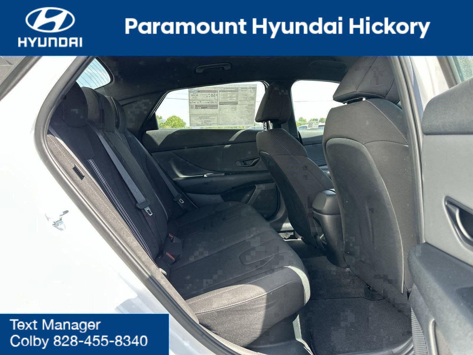 2025 Hyundai Elantra Blue - Photo 12