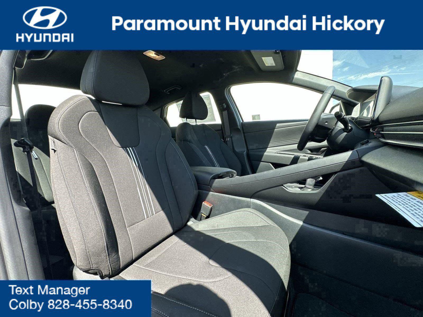 2025 Hyundai Elantra Blue - Photo 30