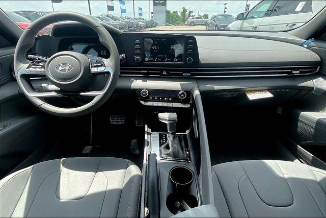 New 2025 Hyundai Elantra For Sale in Olive Branch, MS