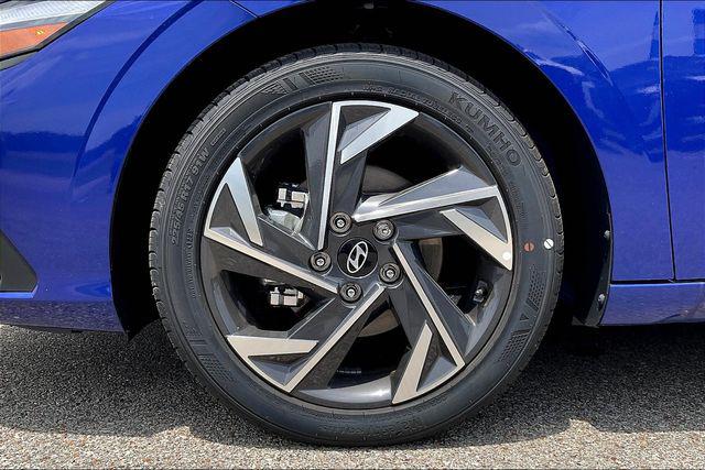 New 2025 Hyundai Elantra For Sale in Olive Branch, MS