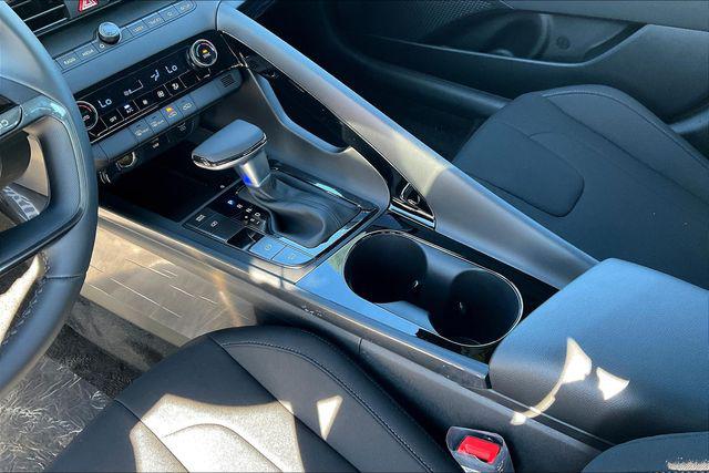 New 2025 Hyundai Elantra Hybrid For Sale in Olive Branch, MS