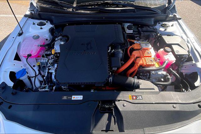 New 2025 Hyundai Elantra Hybrid For Sale in Olive Branch, MS