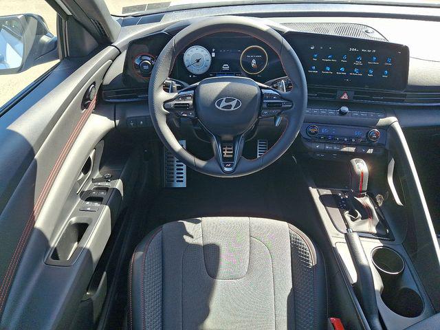 2025 Hyundai Elantra N Line - Photo 11