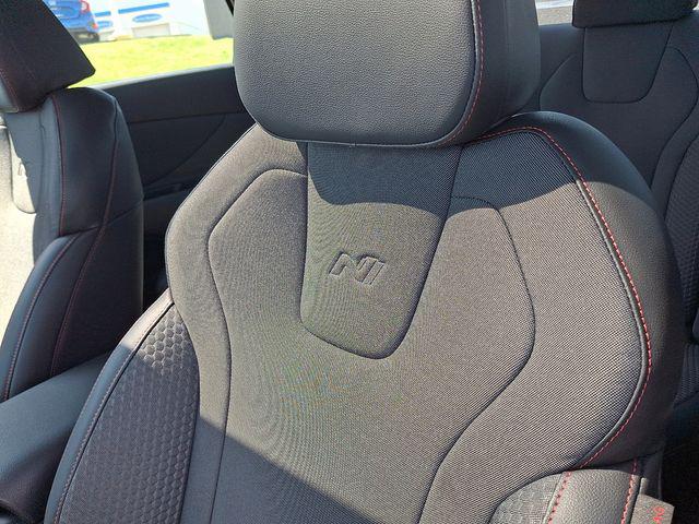 2025 Hyundai Elantra N Line - Photo 15