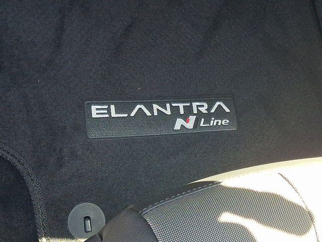 2025 Hyundai Elantra N Line - Photo 16