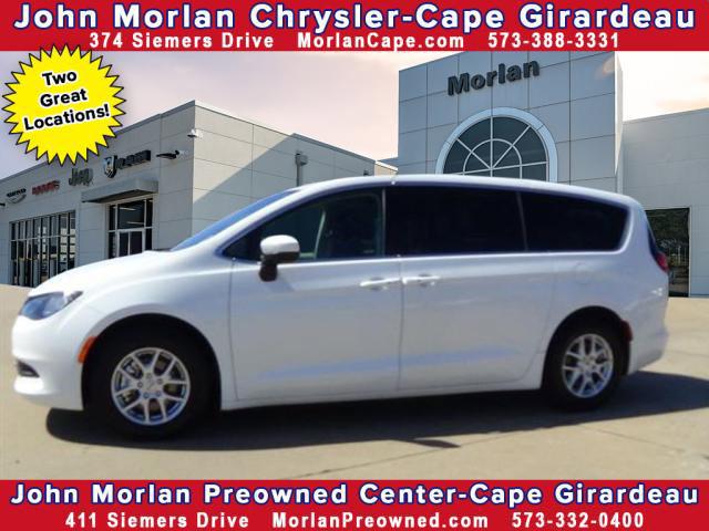 2023 Chrysler Voyager LX