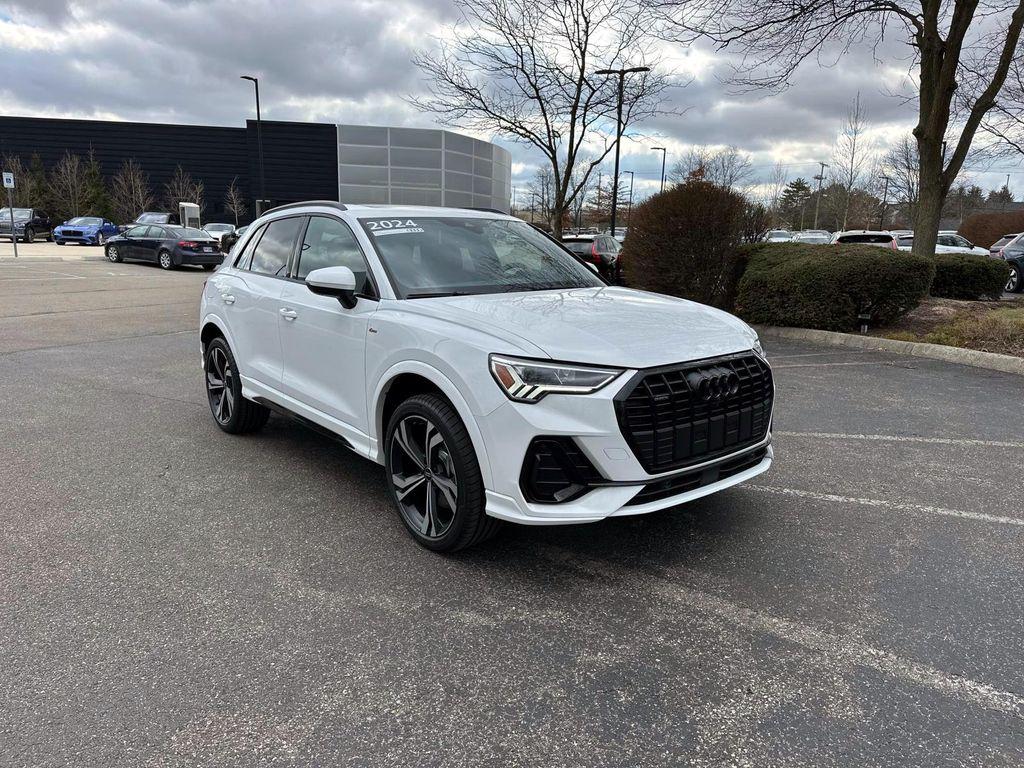 /2024 Audi Q3