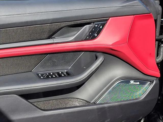 2025 Porsche Taycan GTS
