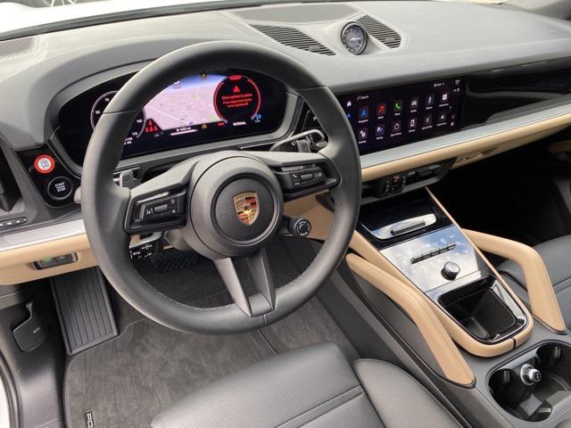 2024 Porsche Cayenne Unknown