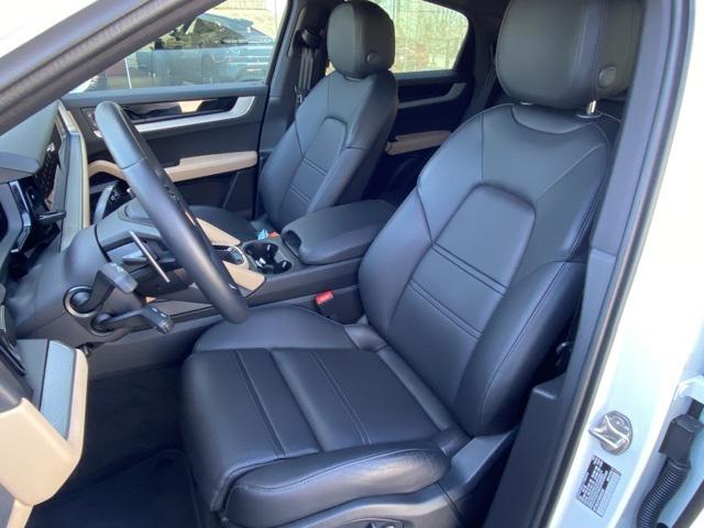 2024 Porsche Cayenne Unknown