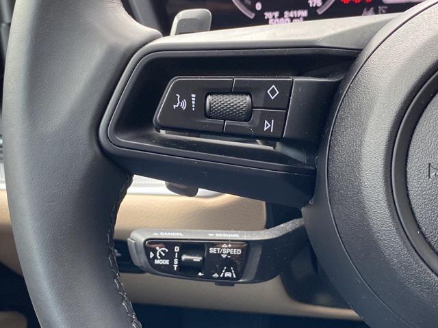 2024 Porsche Cayenne Unknown
