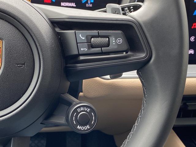 2024 Porsche Cayenne Unknown