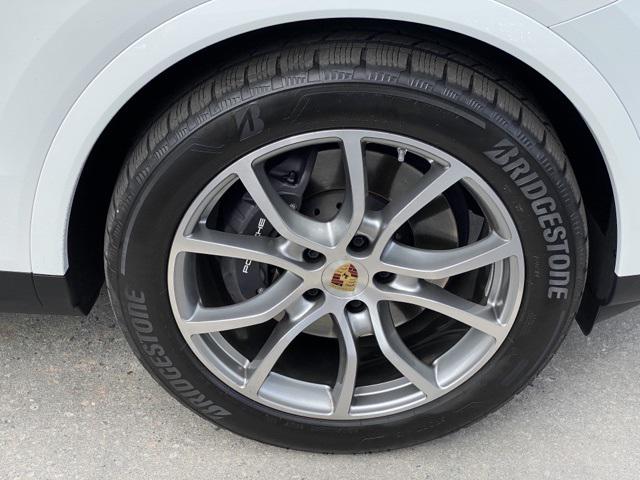 2024 Porsche Cayenne Unknown