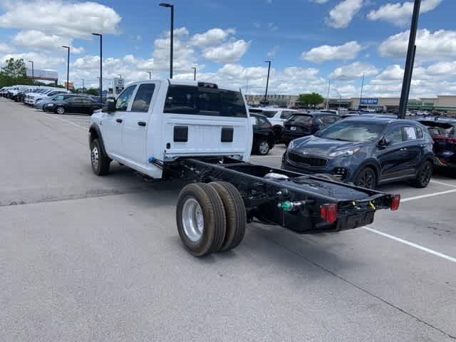 2025 RAM Ram 3500 Chassis Cab RAM 3500 TRADESMAN CREW CAB CHASSIS 4X4 60 CA