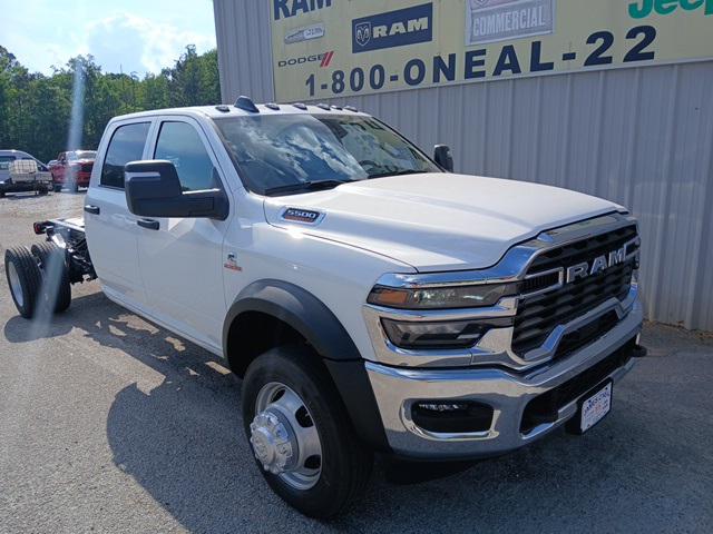 2025 RAM Ram 5500 Chassis Cab RAM 5500 TRADESMAN CHASSIS CREW CAB 4X4 84 CA
