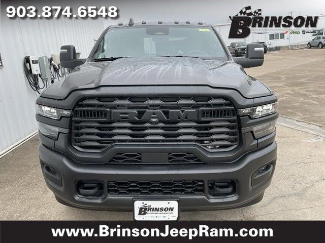 2025 RAM Ram 3500 Chassis Cab RAM 3500 TRADESMAN CREW CAB CHASSIS 4X4 60 CA