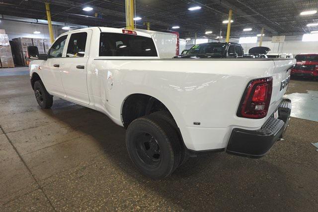 2025 RAM Ram 3500 RAM 3500 TRADESMAN CREW CAB 4X4 8 BOX