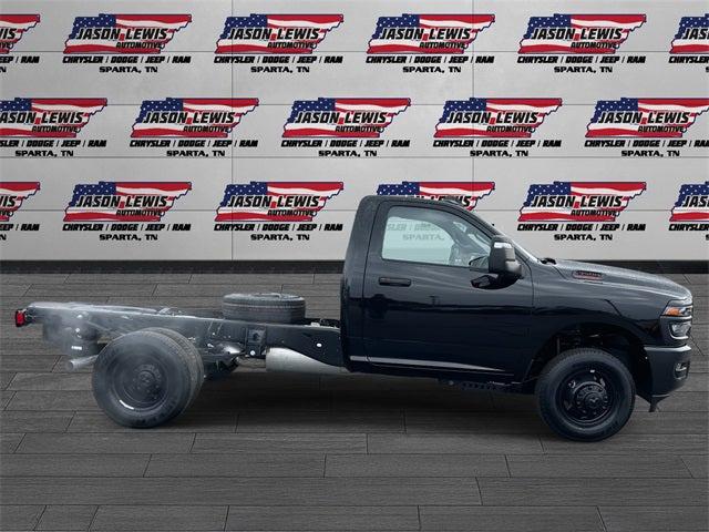 2025 RAM Ram 3500 Chassis Cab RAM 3500 TRADESMAN CHASSIS REGULAR CAB 4X4 60 CA