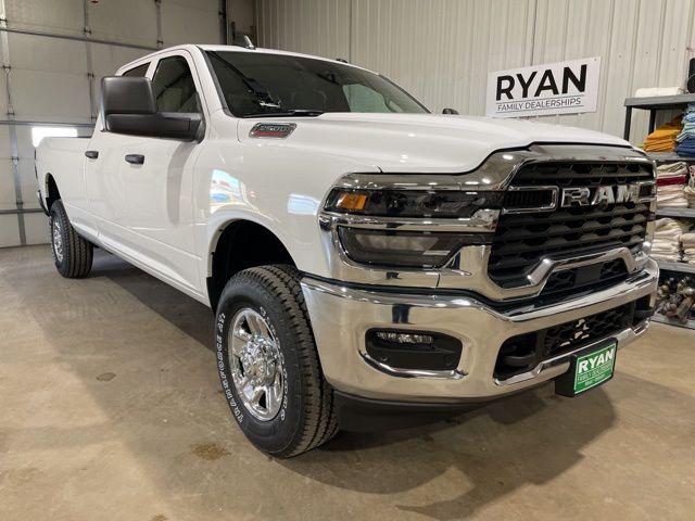 2025 RAM Ram 2500 RAM 2500 TRADESMAN CREW CAB 4X4 8 BOX
