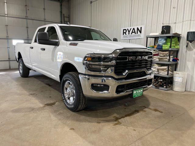 2025 RAM Ram 2500 RAM 2500 TRADESMAN CREW CAB 4X4 8 BOX