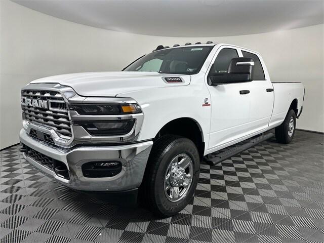 2025 RAM Ram 3500 RAM 3500 TRADESMAN CREW CAB 4X4 8 BOX