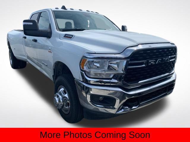 2024 RAM 3500 Big Horn Crew Cab 4x4 8 Box