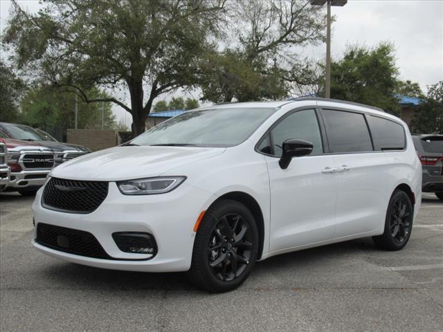 2025 Chrysler Pacifica PACIFICA LIMITED