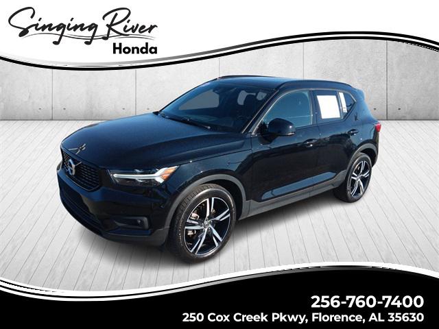 2021 Volvo XC40 T5 R-Design