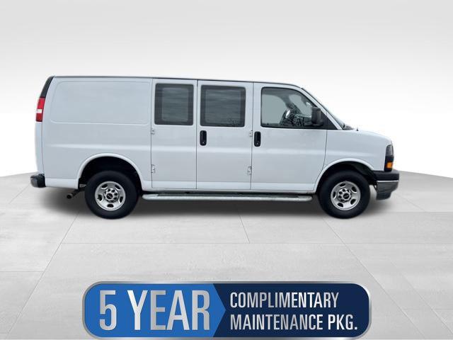 2022 GMC Savana Cargo RWD 2500 Regular Wheelbase Work Van