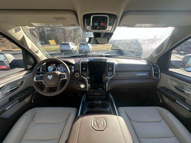 2025 RAM 1500 Laramie Crew Cab 4x4 57 Box