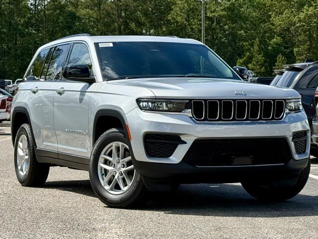 2025 Jeep Grand Cherokee GRAND CHEROKEE LAREDO X 4X2