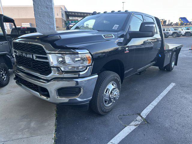 2024 RAM Ram 3500 Chassis Cab RAM 3500 TRADESMAN CREW CAB CHASSIS 4X4 60 CA