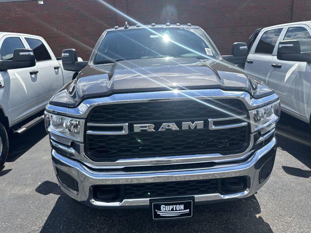 2024 RAM Ram 3500 Chassis Cab RAM 3500 TRADESMAN CREW CAB CHASSIS 4X4 60 CA