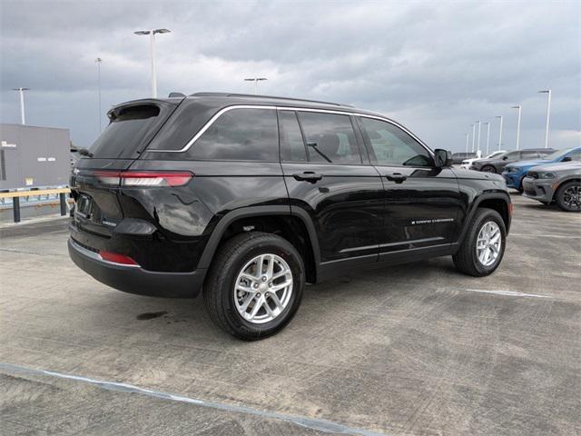 2025 Jeep Grand Cherokee GRAND CHEROKEE LAREDO X 4X2