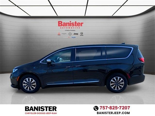 2023 Chrysler Pacifica Hybrid Limited